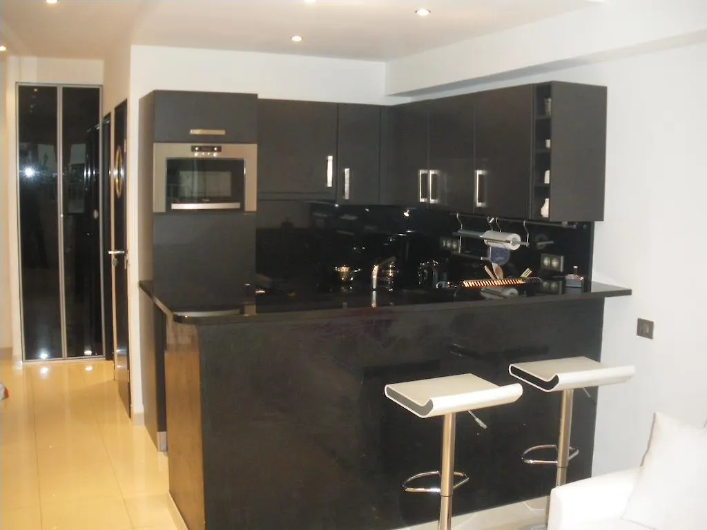 Studio Design Cannes Apartment