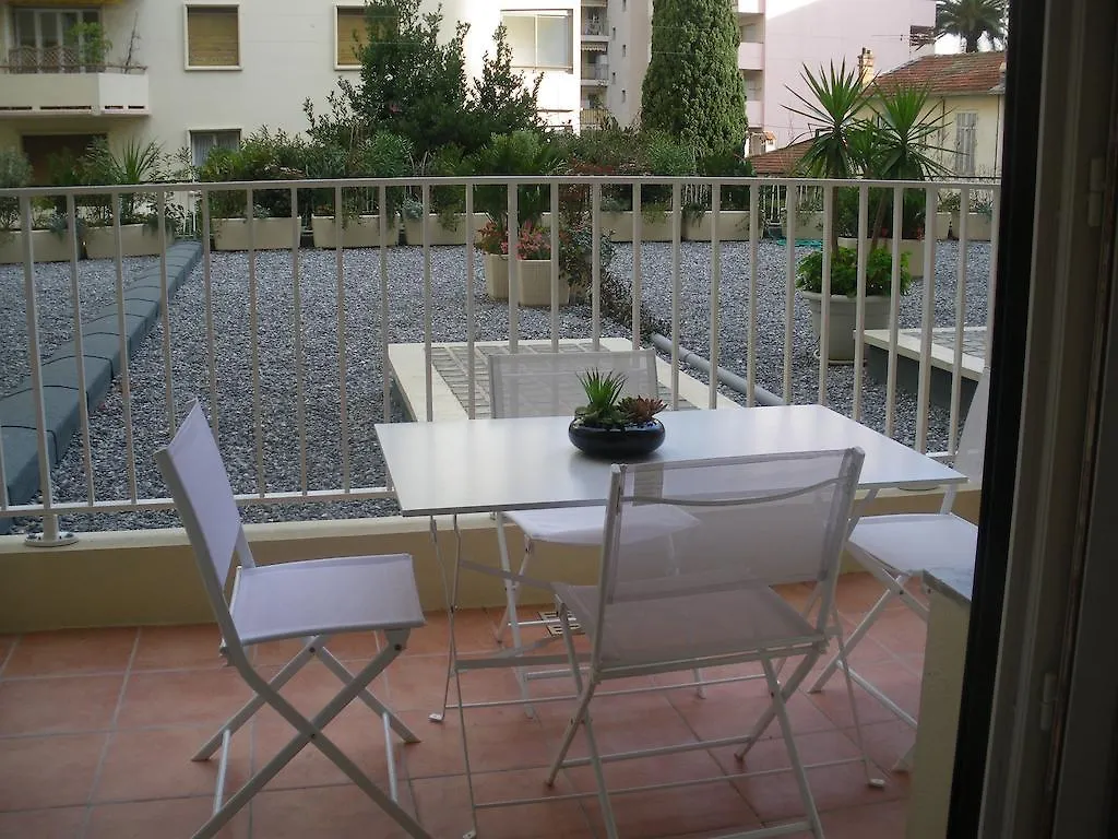 Studio Design Cannes Apartment France